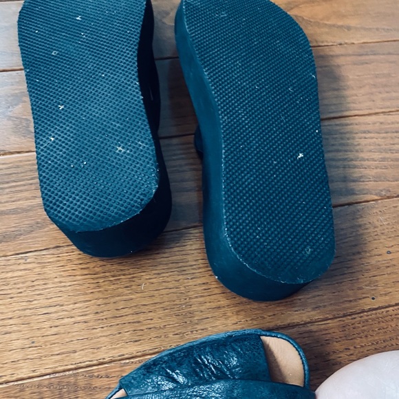 J crew slides - Picture 3 of 3